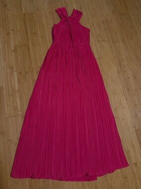 Elegant Fuchsia Pleated Halter Maxi Dress